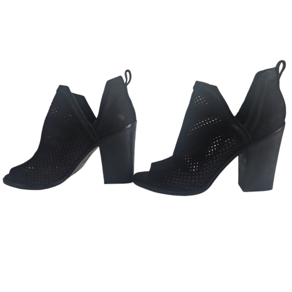 Vince Camuto Katnina Nubuck Ankle Boot - Picture 3 of 9